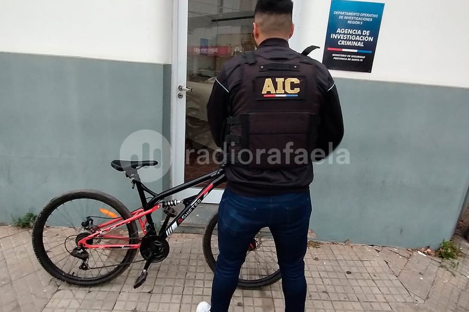 En un rápido accionar recuperaron una bicicleta de gran valor robada a una vecina