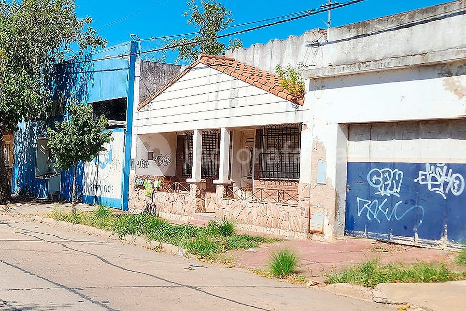 Gracias al ojo atento de un vecino, frustraron un intento de usurpación en barrio 30 de Octubre