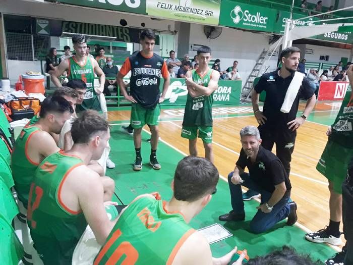 En un partido luchado, Estudiantes  supo ganárselo a Ciclista de Junín 81 a 64