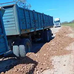 Mantenimiento en caminos de la costa del Primer Distrito