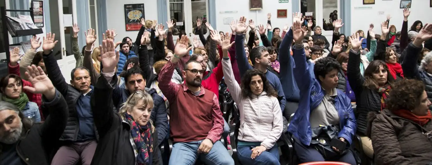 Docentes de Ctera anunciaron un paro y Suteba adhirió pese a la conciliación obligatorio