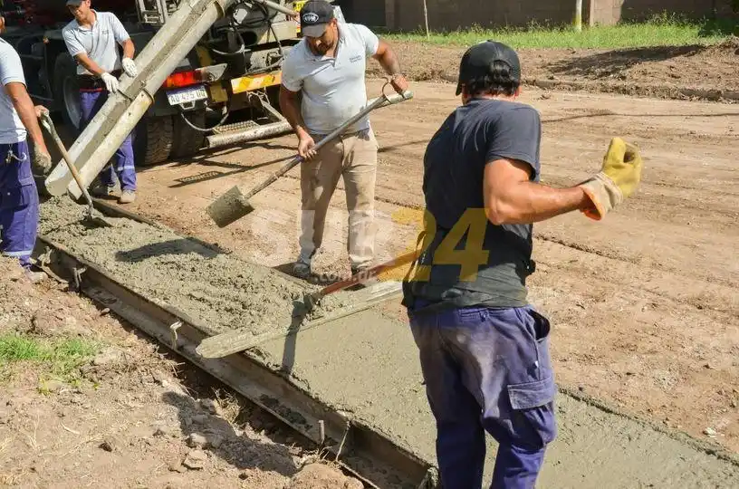 Tras las consecuencias del temporal, el municipio continúa arreglando las calles de la ciudad    