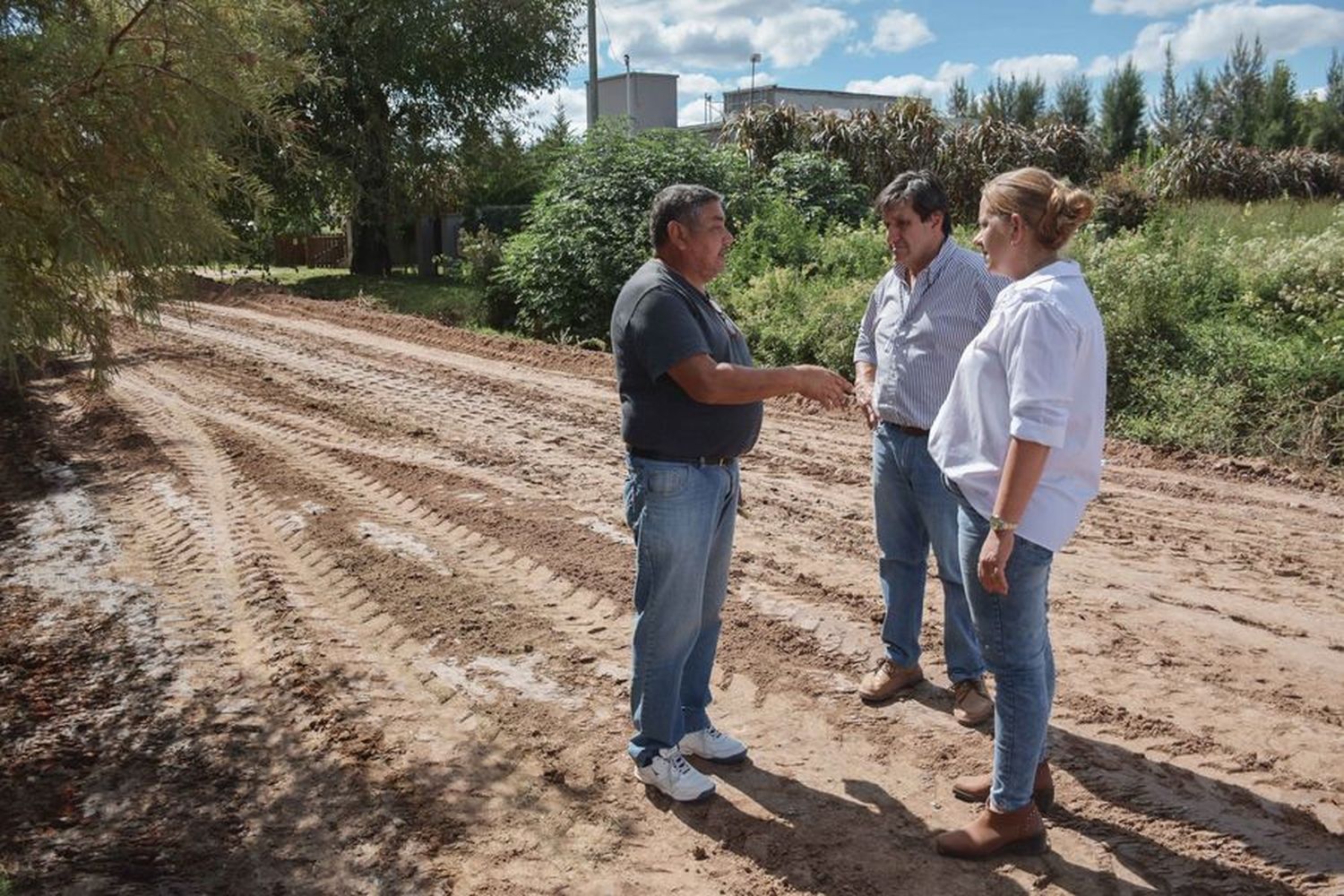 Tránsito pesado: realizan arreglos en las calles