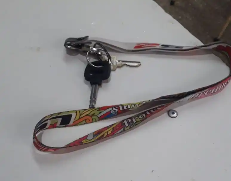 Llaves encontradas en Uruguay y Libertad