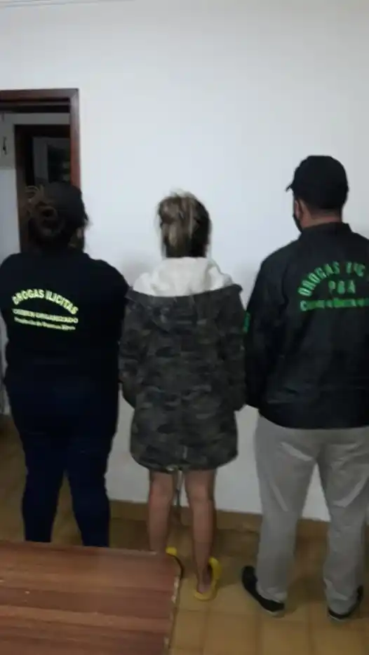 Se negó a declarar la aprehendida por comercializar drogas y pidieron la detención