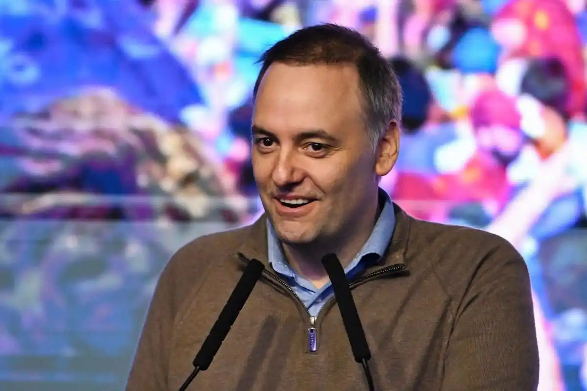 La medida se conoció en un contexto de fuertes cuestionamientos hacia el jefe de gabinete, Manuel Adorni, por la adquisición de propiedades.