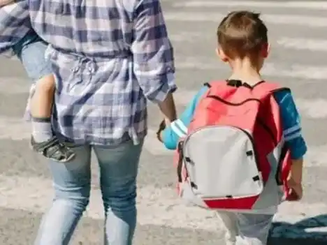 En abril, criar a un bebé y un niño de 4 a 5 años costó lo mismo. Los costos de ambas crianzas rondaron los $410.000