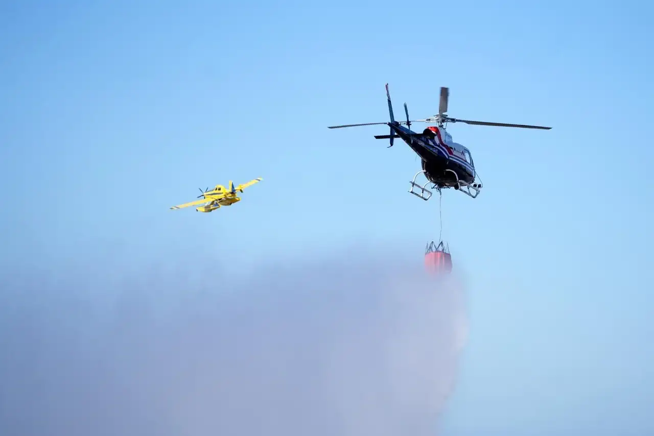 Santa Fe probó con éxito su nueva flota aérea para combatir incendios - 2