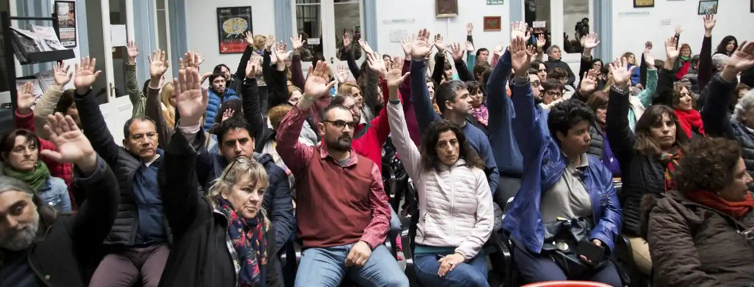 Docentes de Ctera anunciaron un paro y Suteba adhirió pese a la conciliación obligatorio