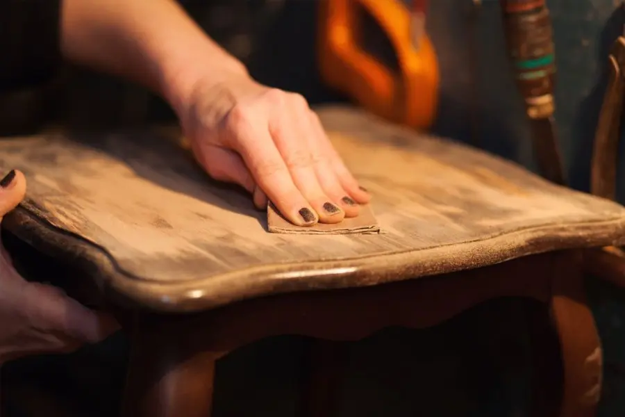 Nuevo curso de restauración de muebles