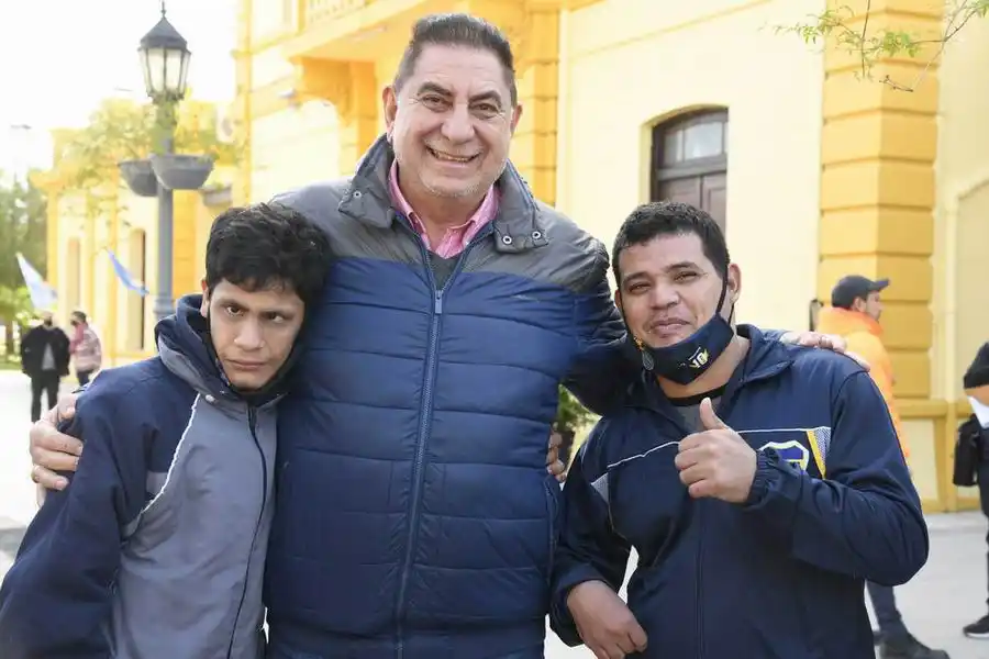 Jofré recibió a niños y jóvenes que
realizaron un recorrido por la ciudad
