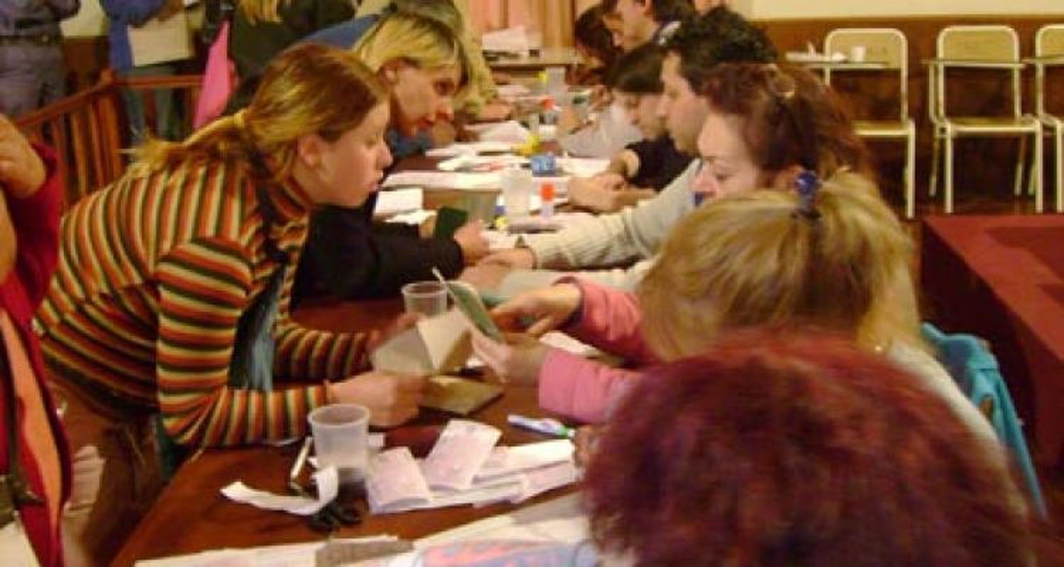 Masiva convocatoria para tramitar el DNI