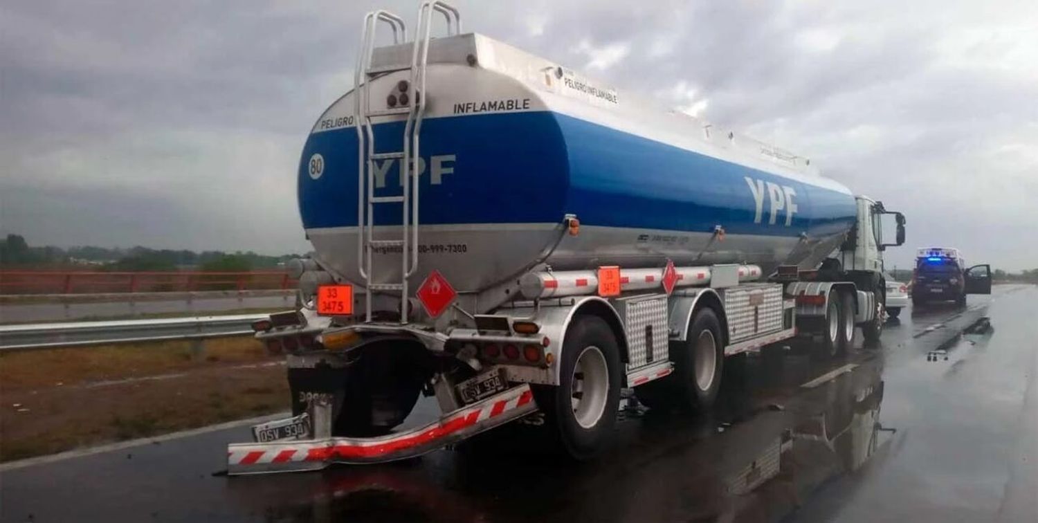 Murió un hombre tras fuerte choque en la autopista Santa Fe – Rosario