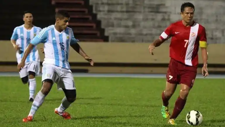 Derrota con Buendía como titular