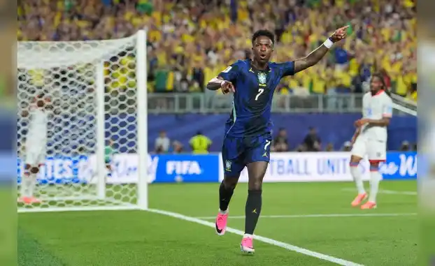 Vinicius Jr. festeja el gol que sentenció la goleada.

Agencia Noticias Argentinas (Xinhua).