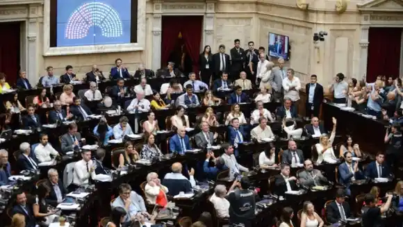 Congreso argentino dio luz verde a Javier Milei para negociar un nuevo préstamo del FMI