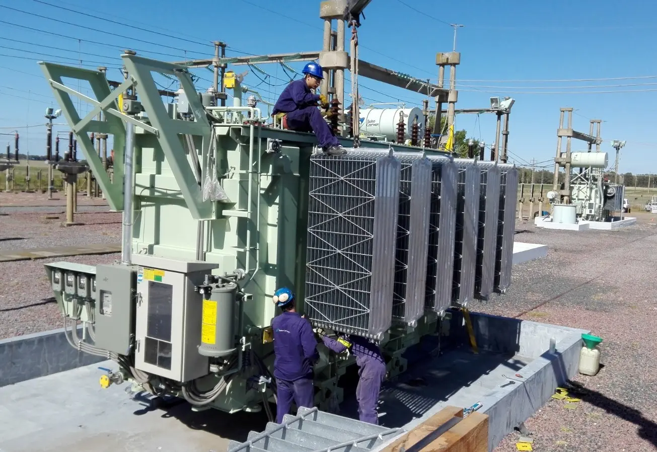 El transformador que fue adquirido por la cooperativa, para su instalación en Transba