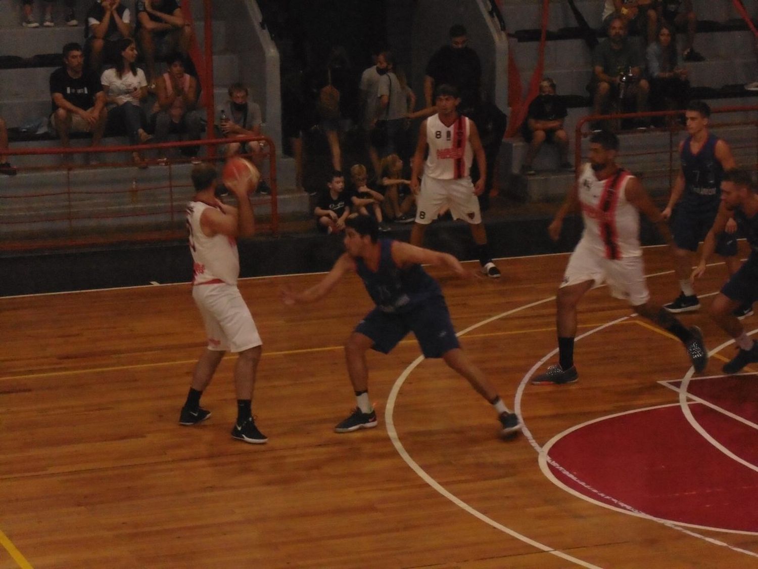 Olimpia BBC y Argentino arrancan los cuartos de final