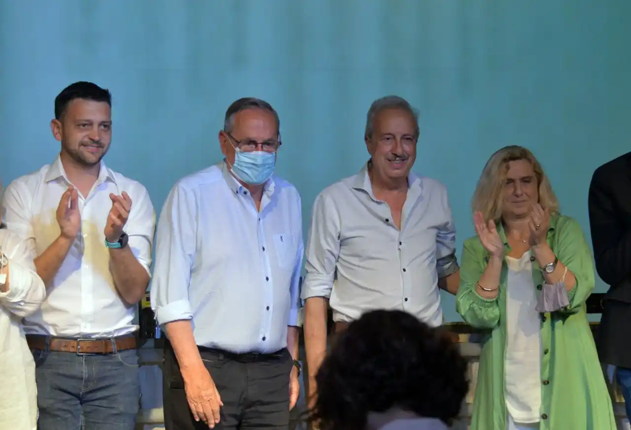 Juntos dio a conocer un programa de iniciativas que impulsará desde el Concejo