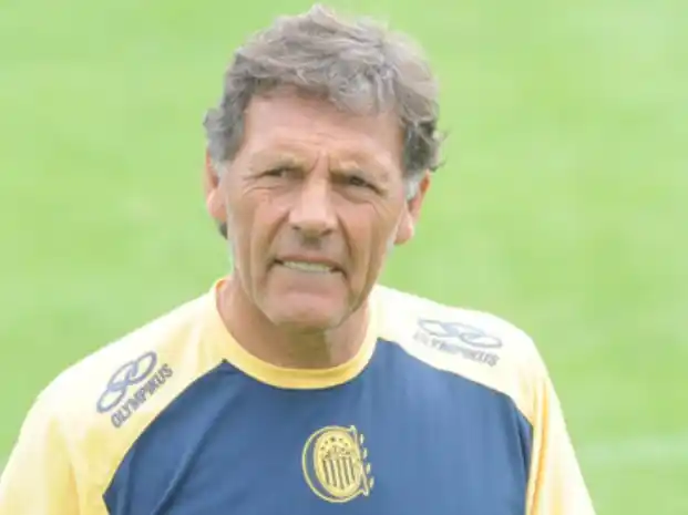Russo, sobre el fútbol argentino: "Estamos dando vergüenza al mundo"