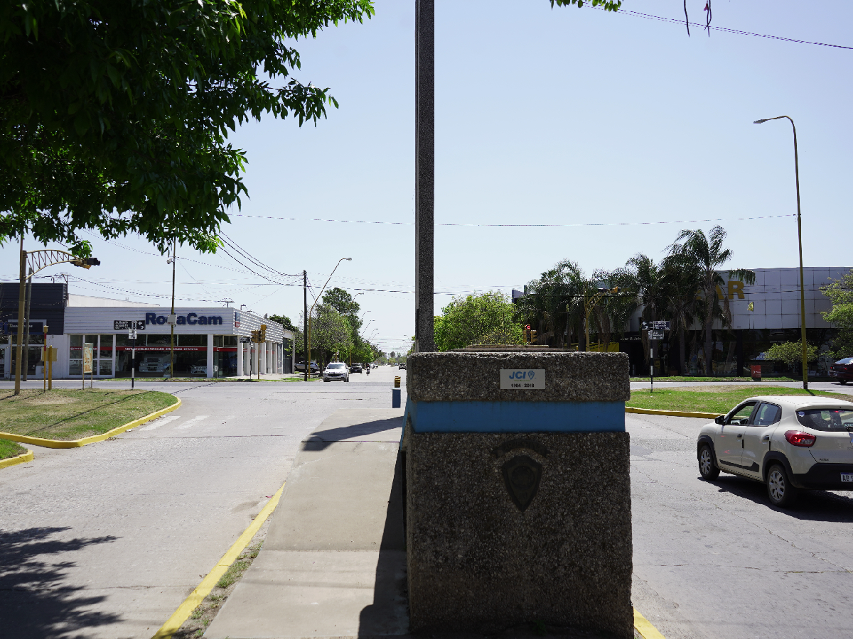 Cuatro nombres para una calle sin documentos