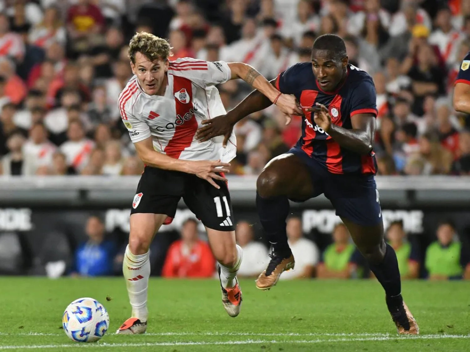 San Lorenzo y River protagonizan el clásico de la fecha