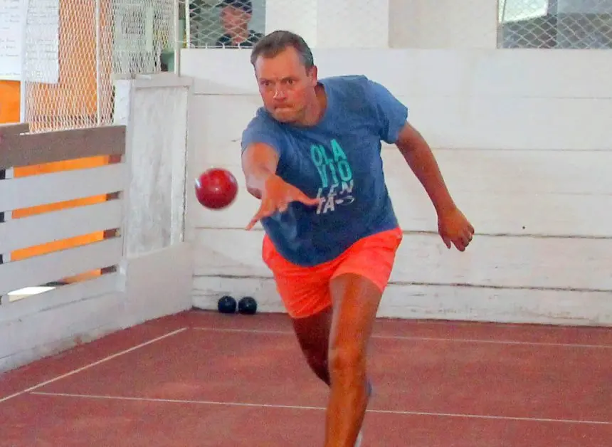 Nielsen, campeón de Primera