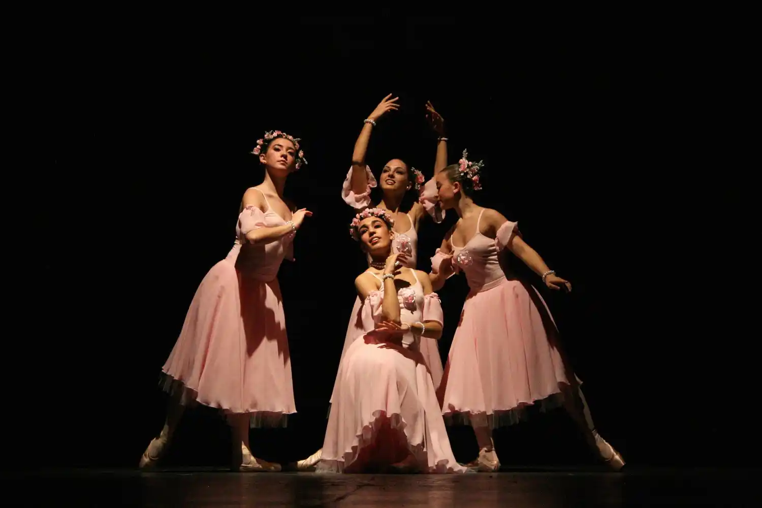 La Escuela Municipal de Danza cierra el ciclo 2016