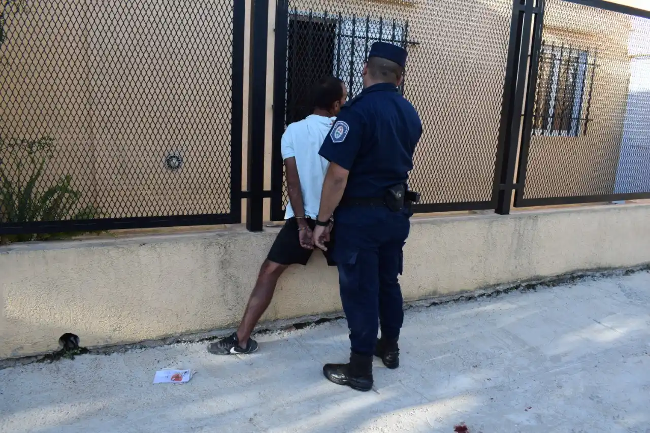 Fue a la cárcel el delincuente que asaltó a un remisero y arrebató a una mujer 