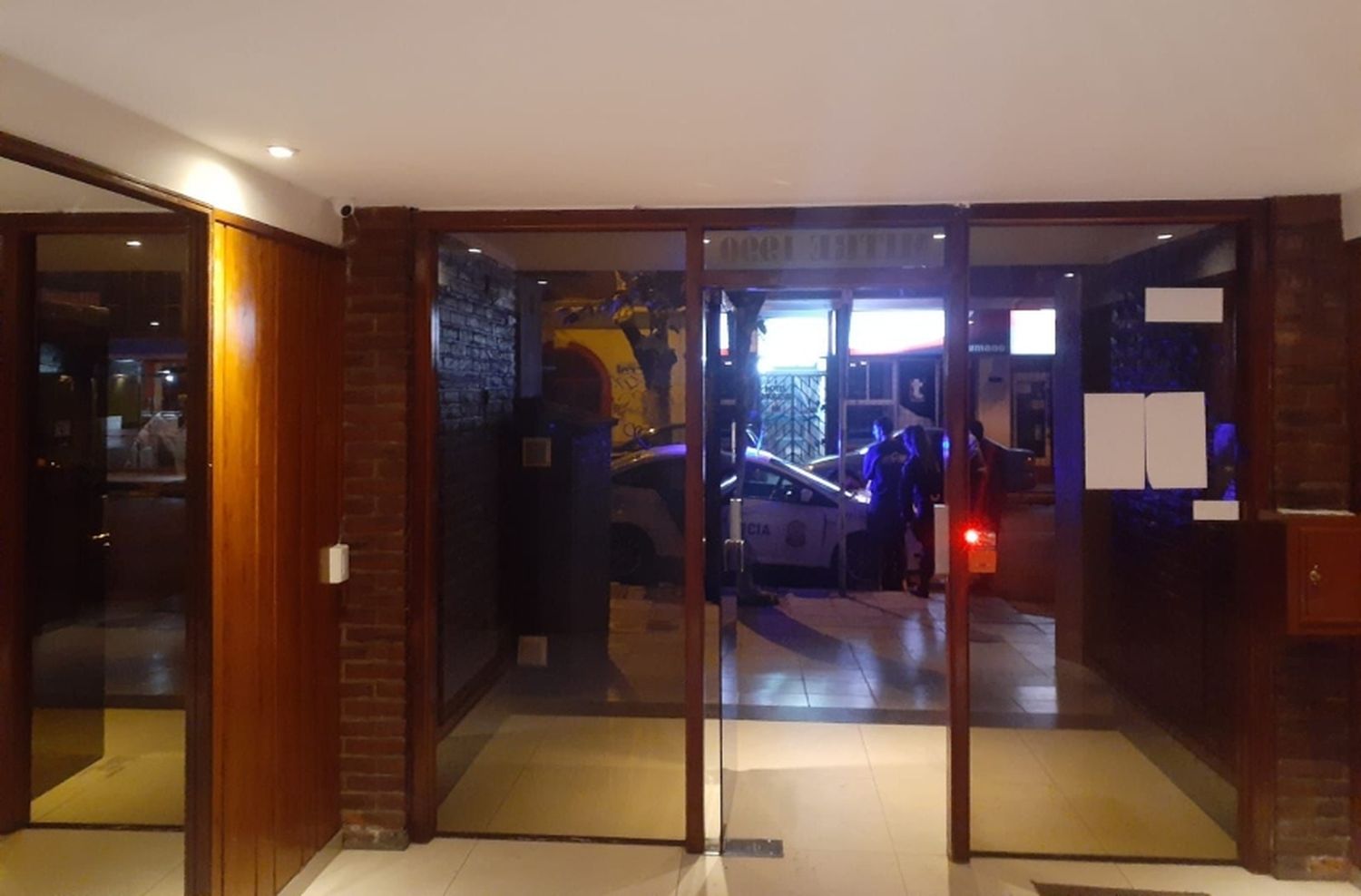 Ingresó a un edificio con una "ganzúa": intentan determinar si fue a robar