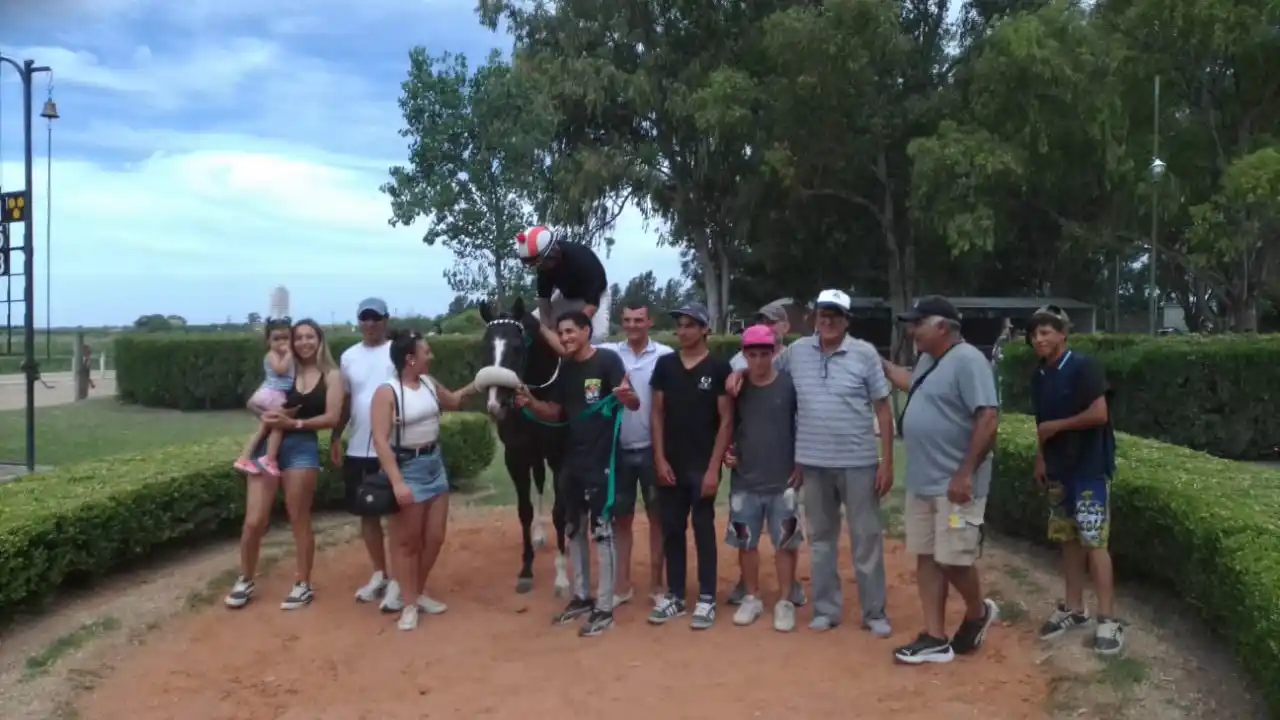 Turf: cierre de temporada con grandes definiciones y destacadas actuaciones