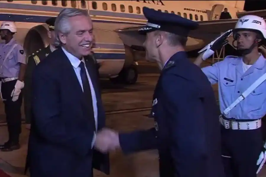 Alberto Fernández llegó a Brasilia para relanzar la UNASUR con Lula y Maduro