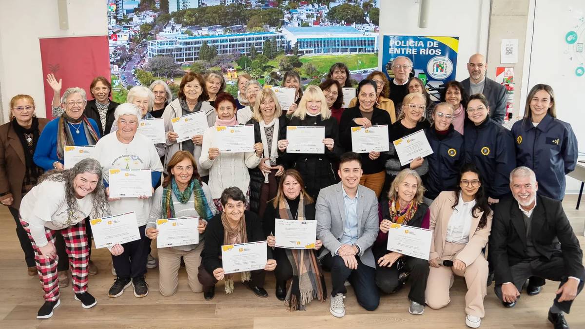 Abren las inscripciones para capacitar a personas mayores en el uso de herramientas digitales