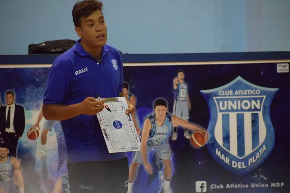 Ezequiel Santiago Medina: “Tenemos que mejorar en función de equipo”