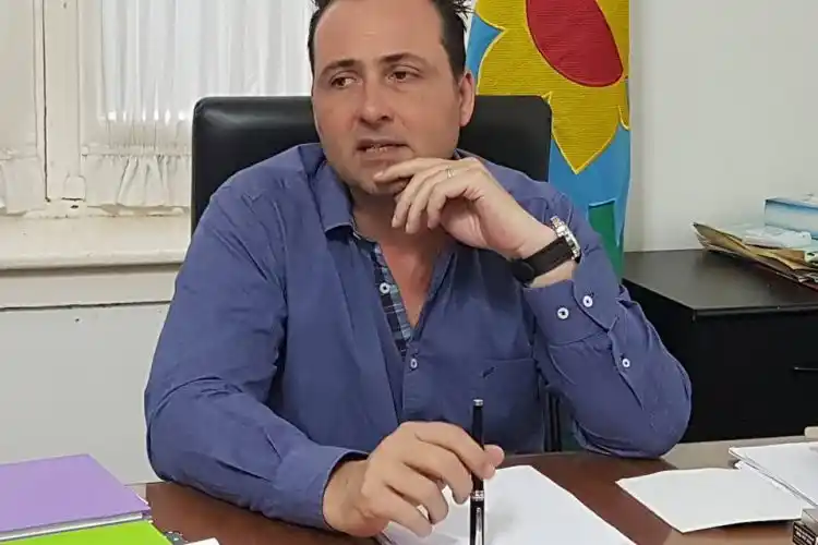 Chacabuco sigue en emergencia y Aiola todavía no puede pagar ni sueldos ni aguinaldos