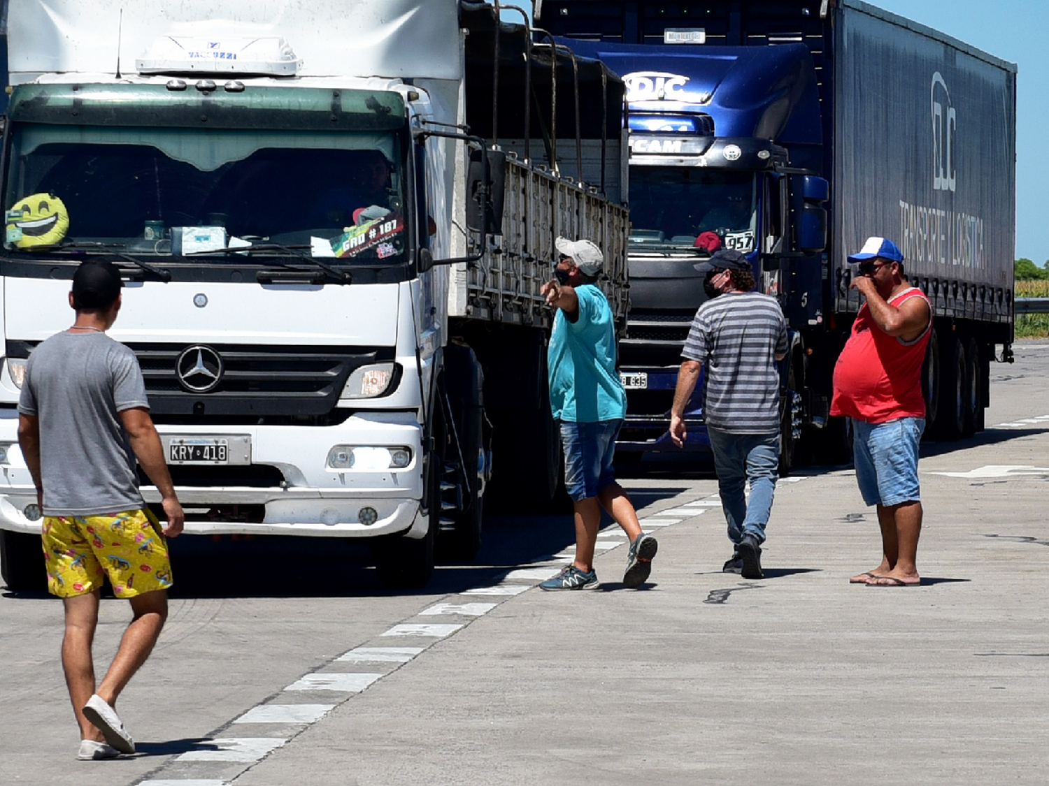 Camioneros acordaron permitir la libertad de tránsito a pesar de la protesta