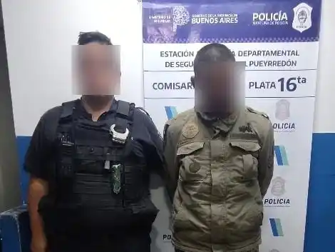 Al arribar al lugar, los efectivos constataron que el sujeto había sustraído una bicicleta que se encontraba en el patio delantero del domicilio.