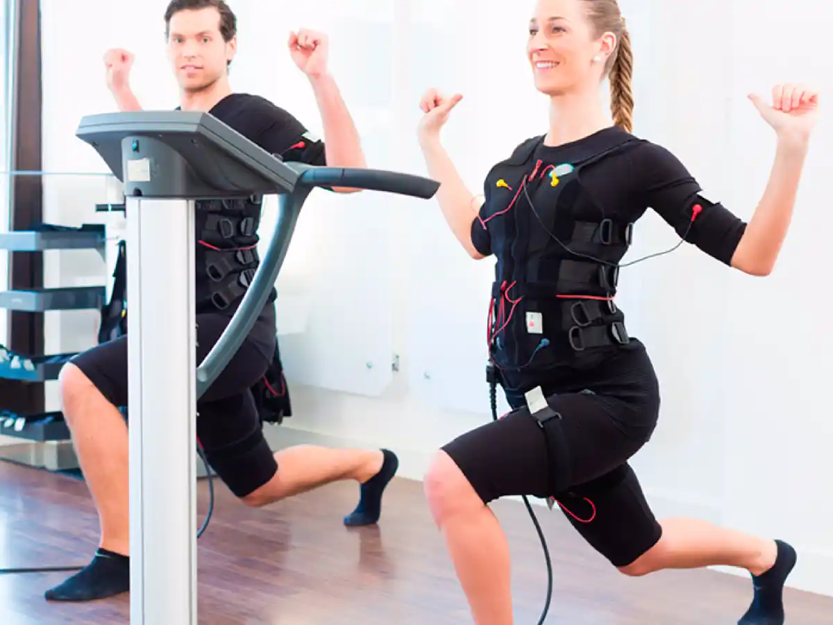 ¿Qué es la rabdomiolisis y por qué puede causar daño renal agudo?