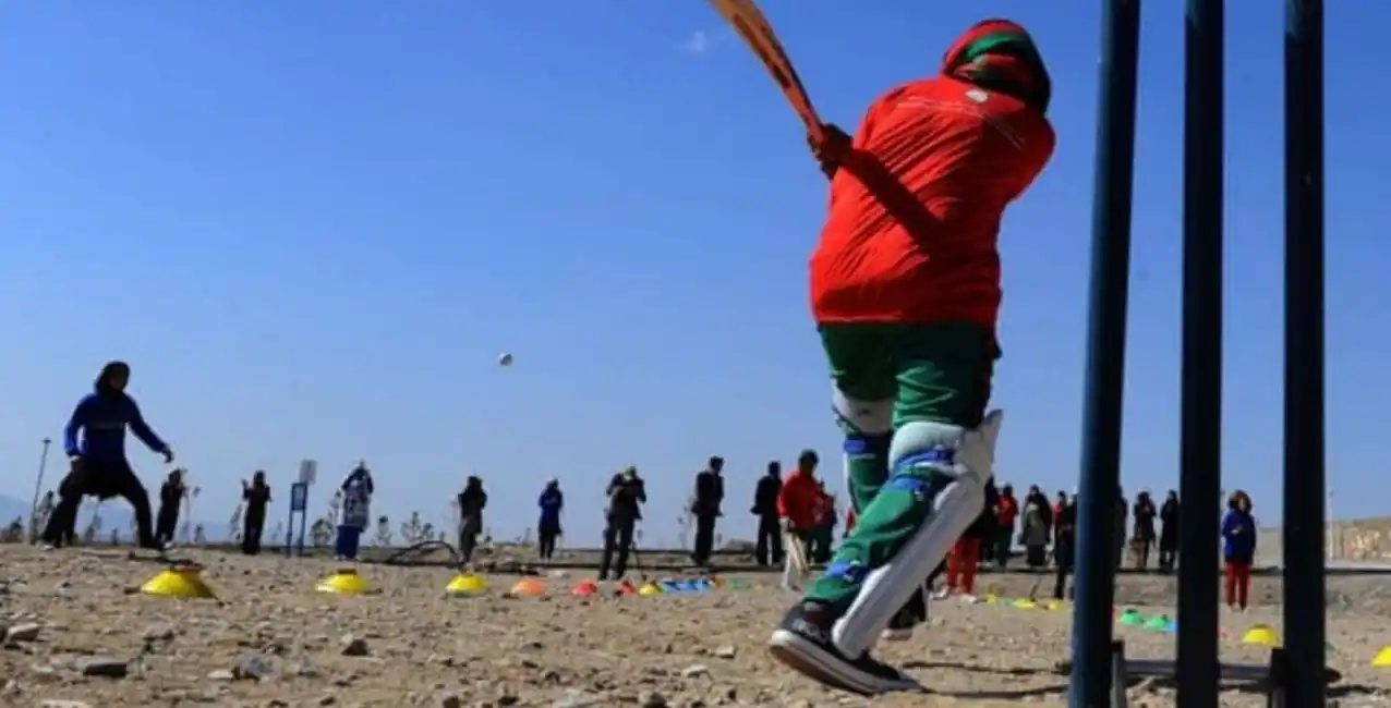 Los talibanes prohibieron a mujeres afganas practicar deportes
