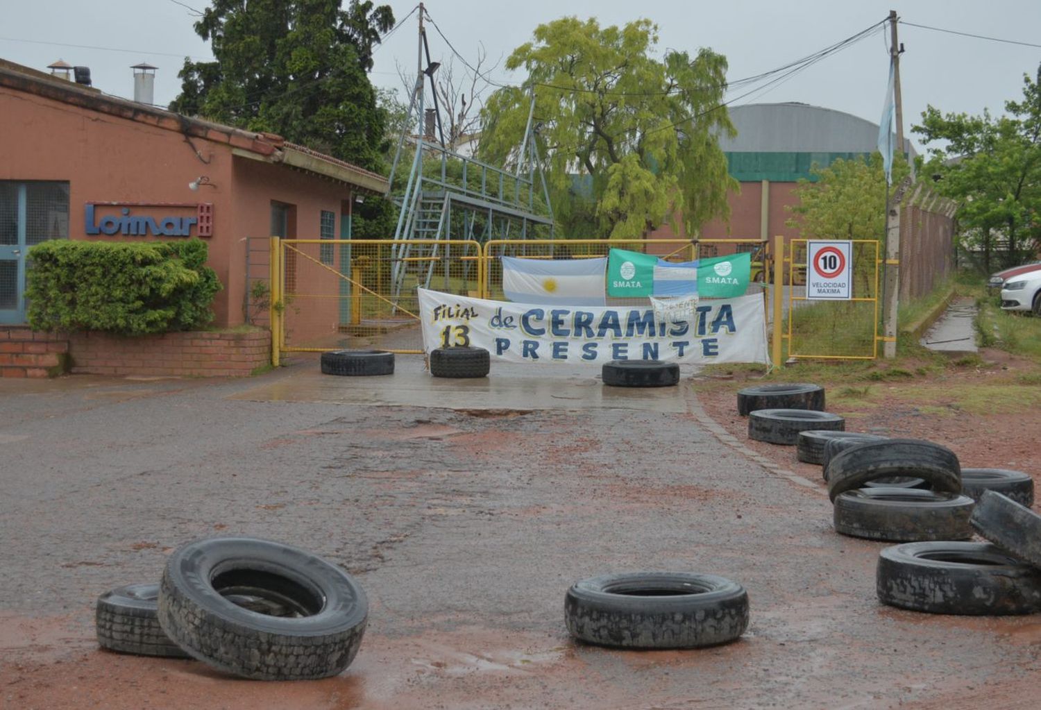 En medio de nuevos despidos,  operarios de Loimar asistirán a  una audiencia en Buenos Aires