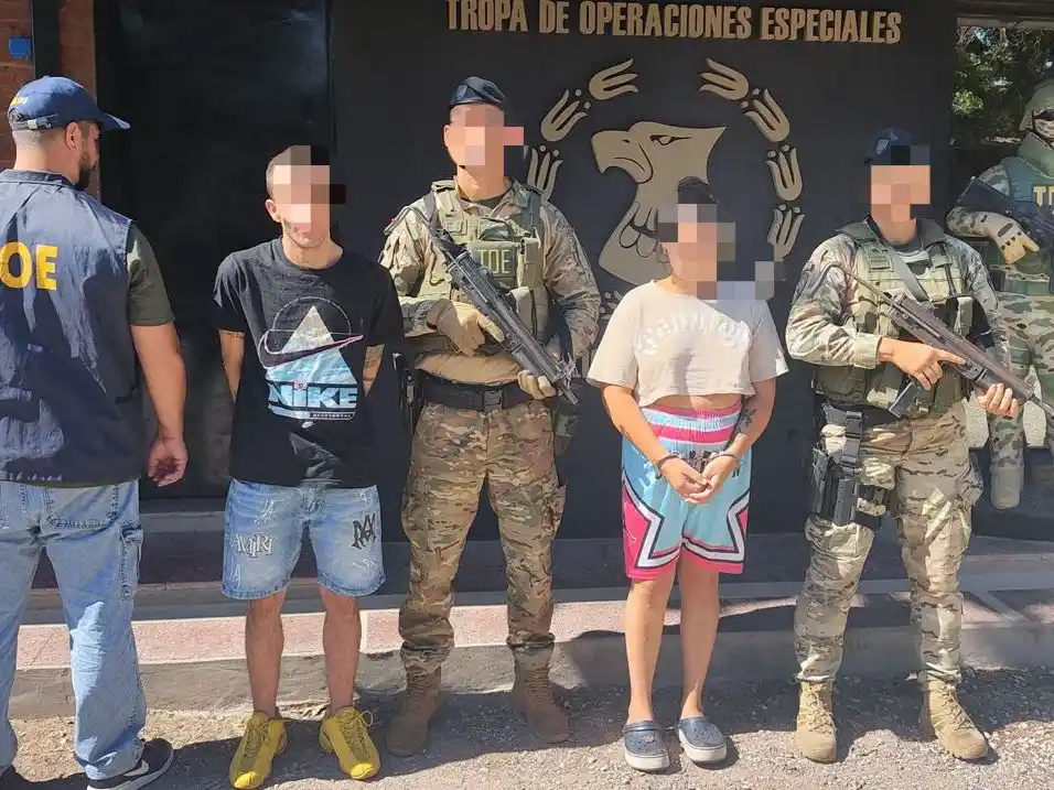 Detuvieron a dos hombres y una mujer por el asesinato de un adolescente de 16 años en un club de la zona oeste