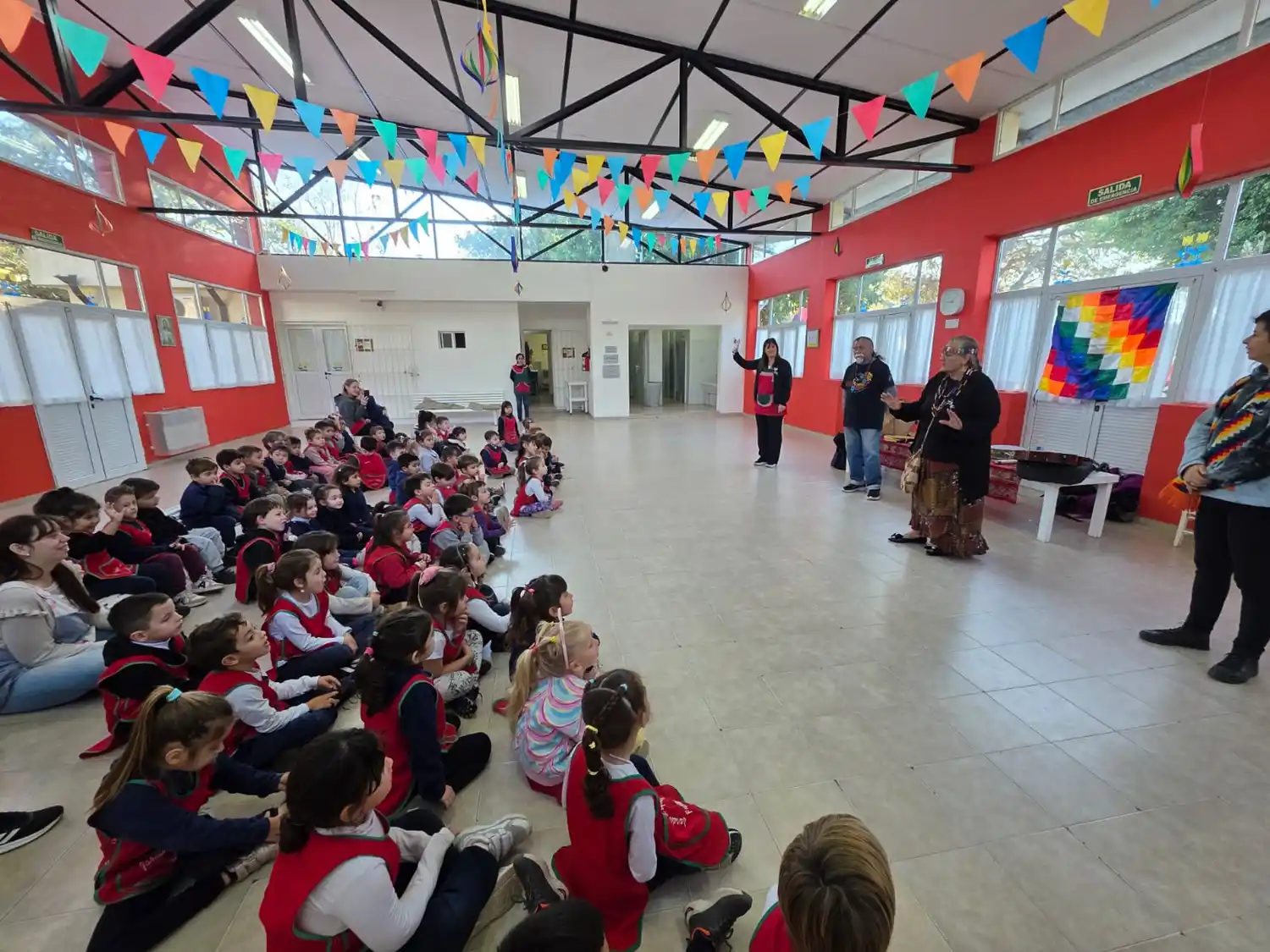 Jornada especial de comunidad Qom en el Jardín Frutillitas