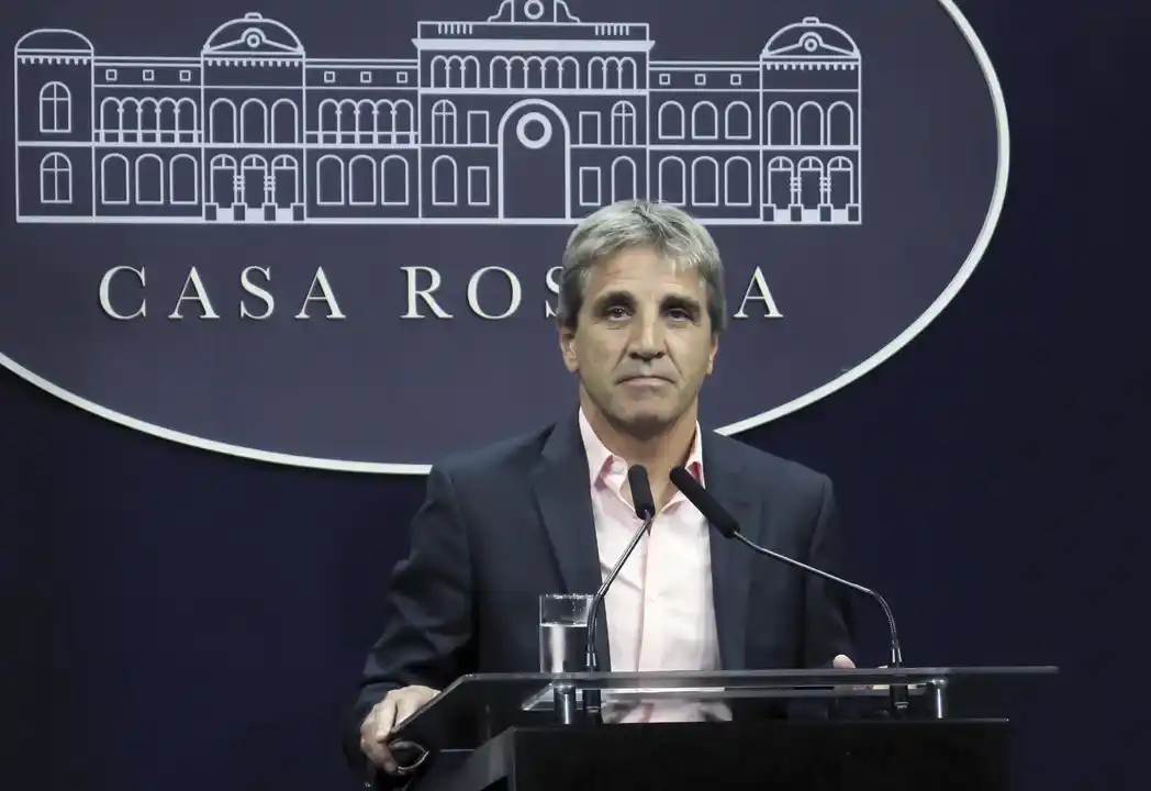 El ministro de Economía, Luis Caputo.