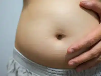… SE ME HINCHA EL VIENTRE: ¡PARECE UN EMBARAZO!- por Dr. Gandini