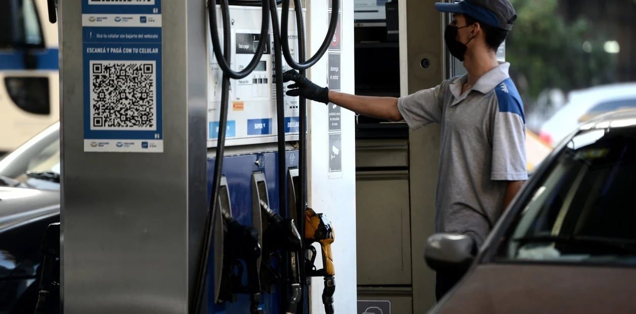 Crean un régimen de incentivos para garantizar abastecimiento interno de combustibles