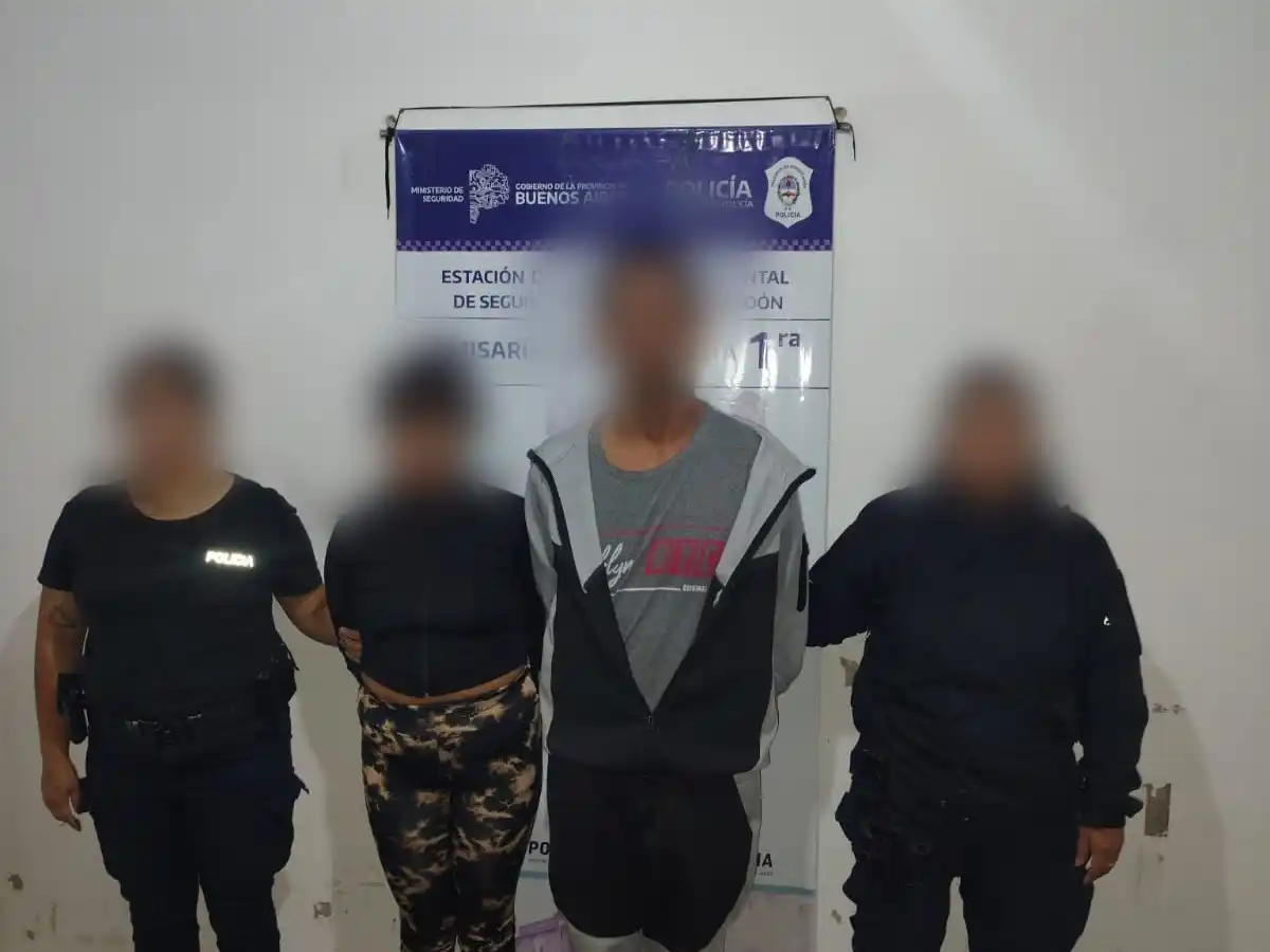 Aprehenden a dos personas tras incidentes y agresiones en un local comercial del centro