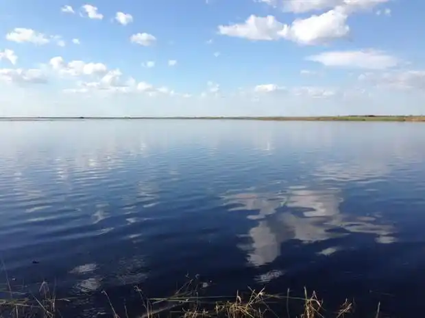 Inundaciones: adjudicaron una obra que beneficiaría a 600.000 hectáreas en Córdoba y Santa Fe