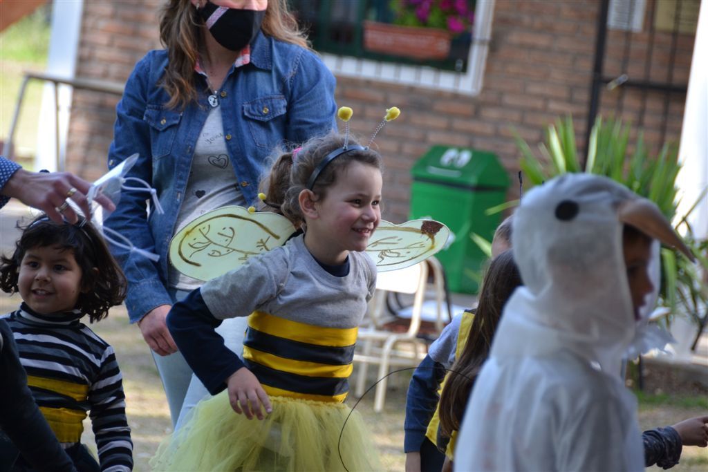 Tarde de competencia escolar patrocinada por la Fundación LAR