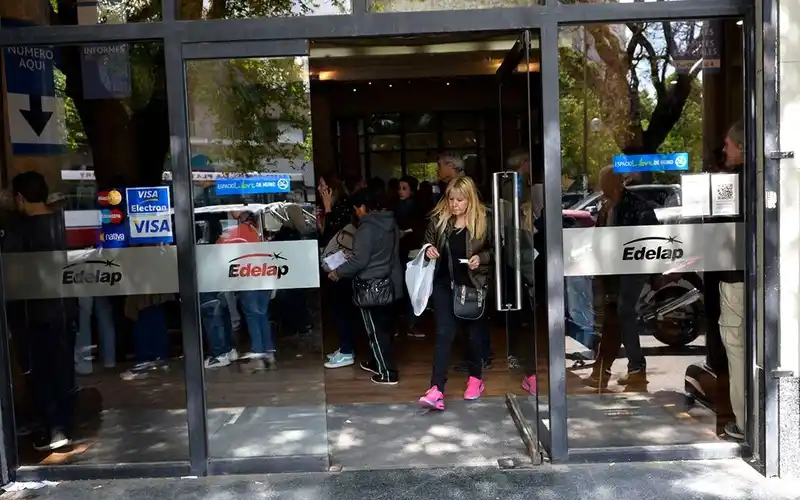 Ratifican multa de más de 200 millones de pesos a Edelap por el apagón en La Plata