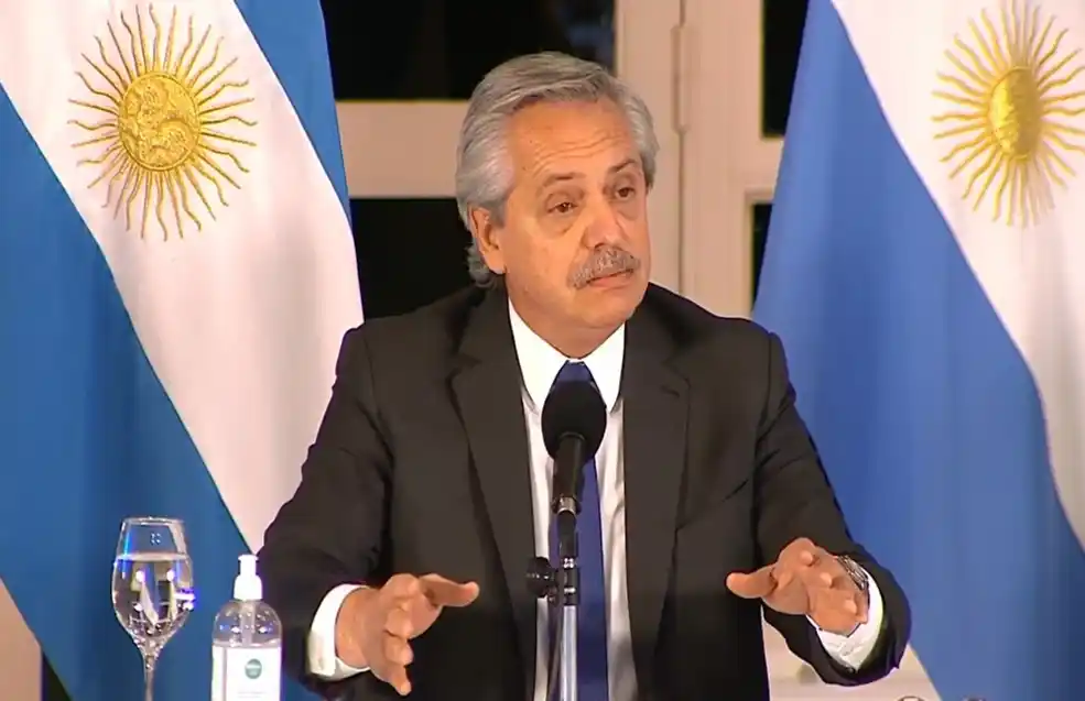 Fernández anunció un plan de viviendas que creará 750 mil puestos de trabajo